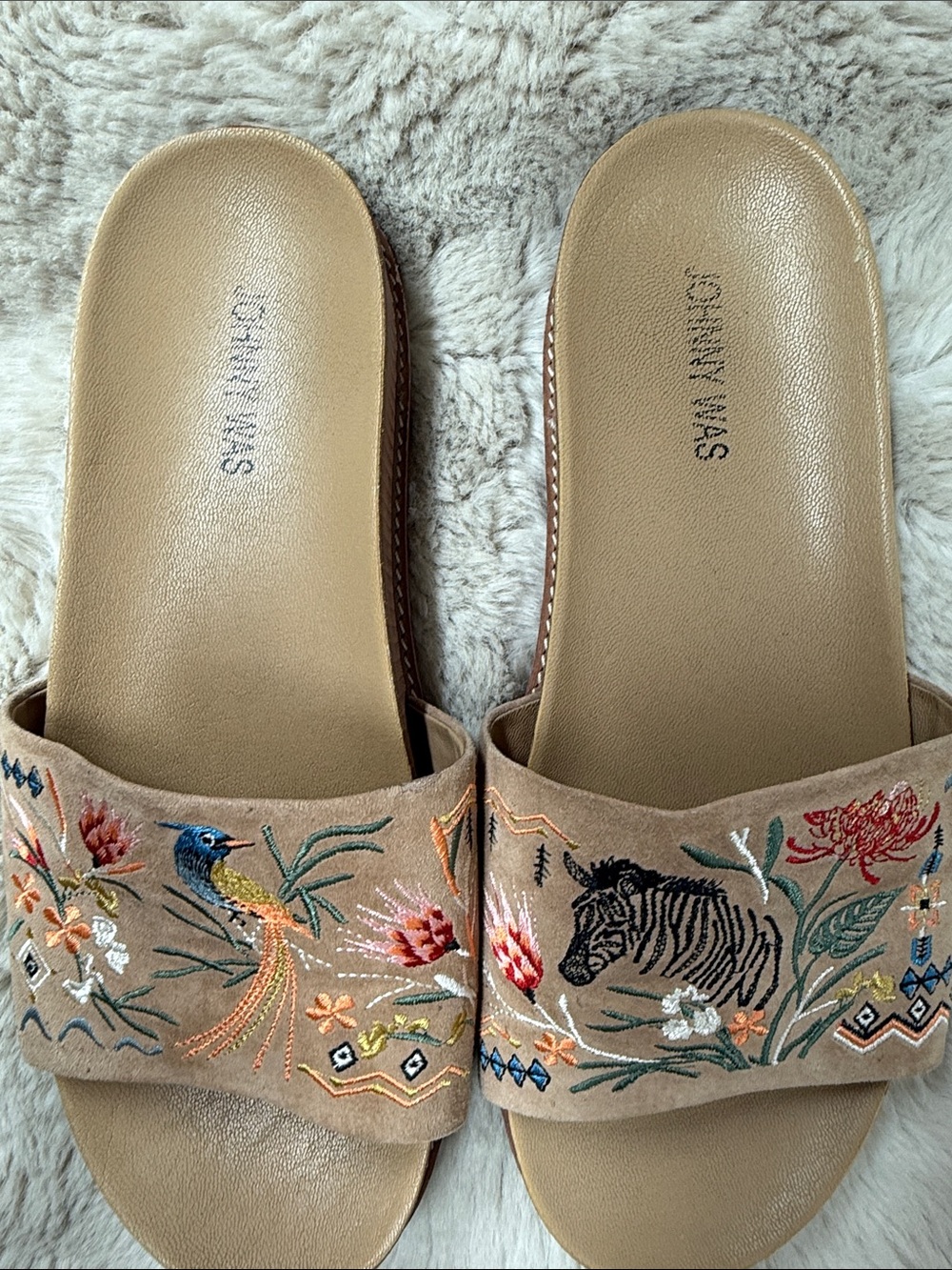 Johnny Was Watipaso Embroidered Suede Slide Sandals Tan Size 10 - Picture 4 of 13